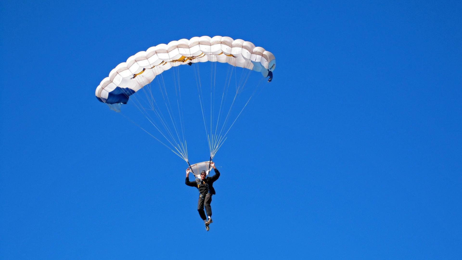 末尾保级大战:多支球队陷入“生死战”